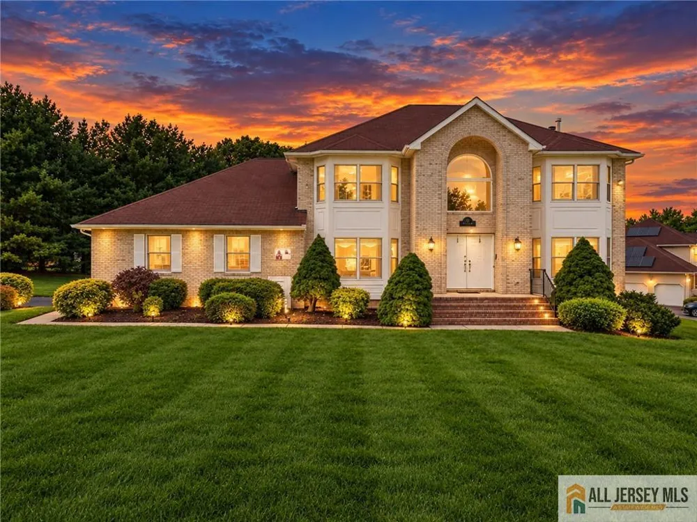1 Launcelot Lane Monroe, NJ 08831