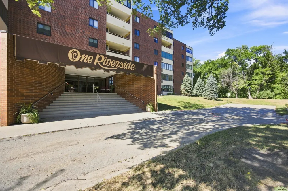105 3rd Street #203 Moorhead, MN 56560