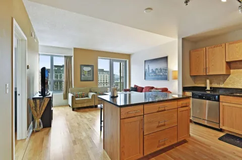 929 Portland Ave #1203
