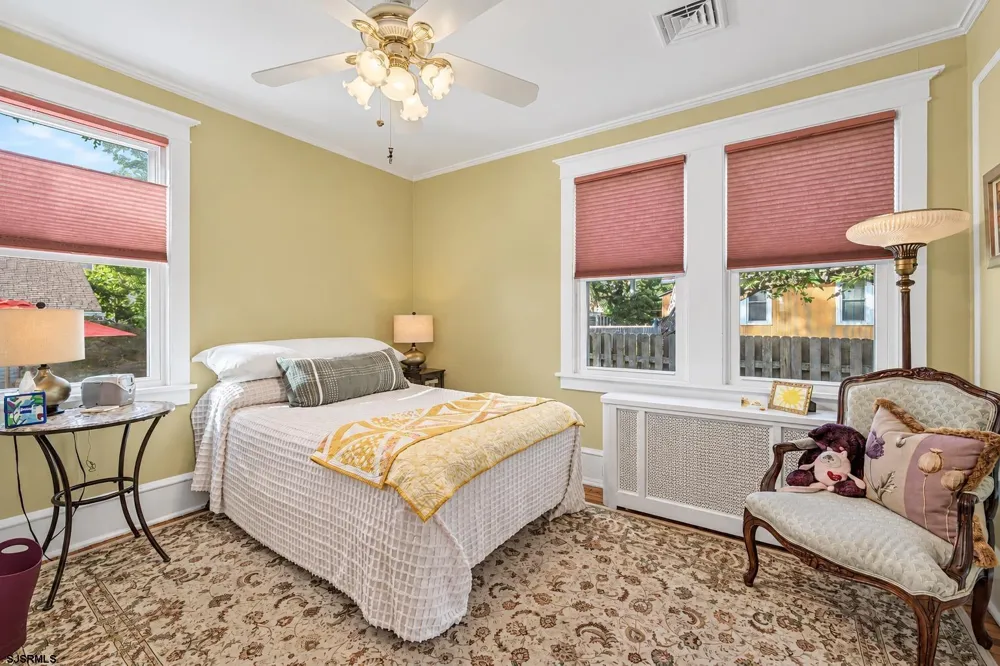203 Fairbanks Ave Northfield, NJ 08225