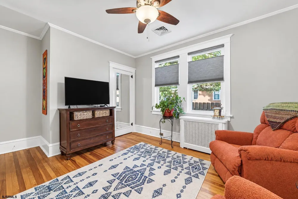 203 Fairbanks Ave Northfield, NJ 08225