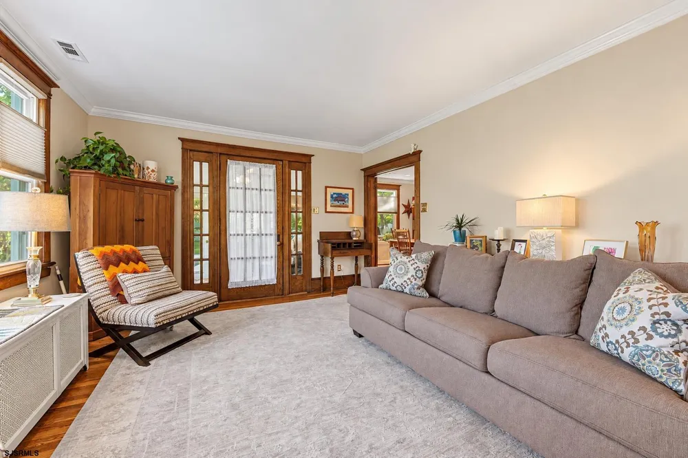 203 Fairbanks Ave Northfield, NJ 08225
