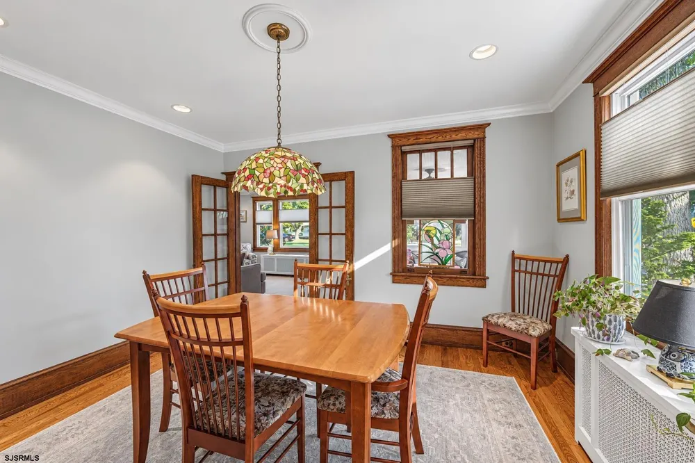 203 Fairbanks Ave Northfield, NJ 08225