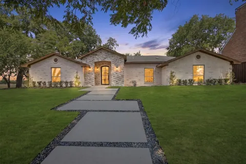 3703 Windmill Lane