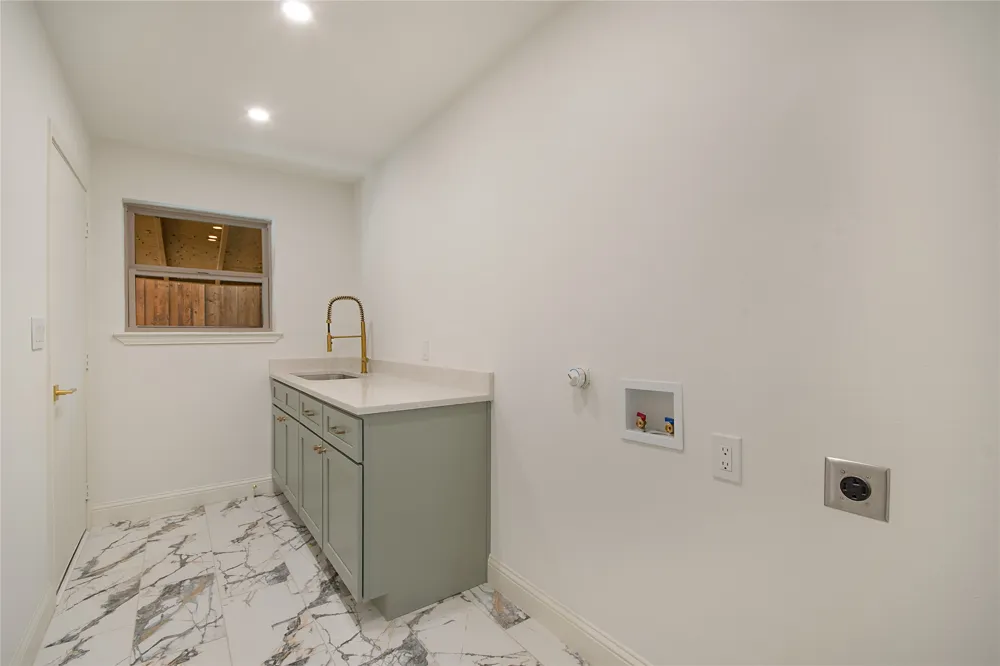 3703 Windmill Lane Plano, TX 75074
