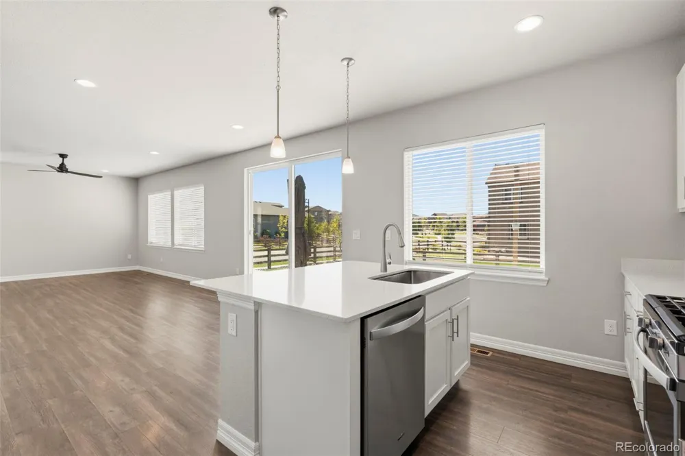 7237 S Scottsburg Way Aurora, CO 80016