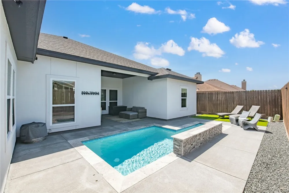 14845 Quarterdeck Drive Corpus Christi, TX 78418