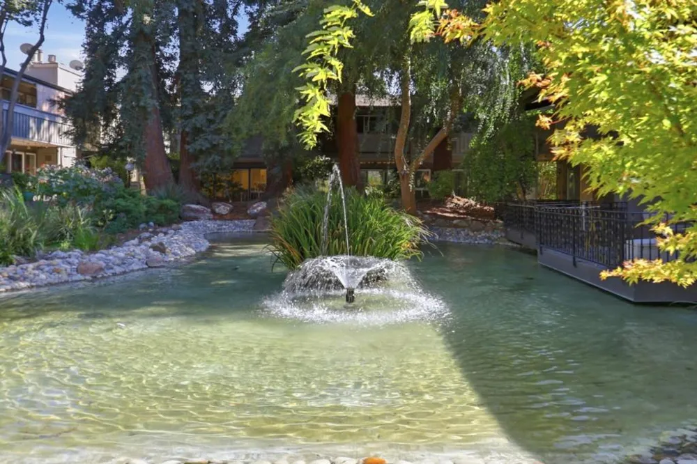 151 Buckingham Drive #204 Santa Clara, CA 95051