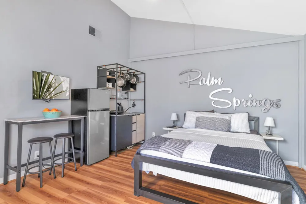 1742 E Camino Parocela Palm Springs, CA 92264