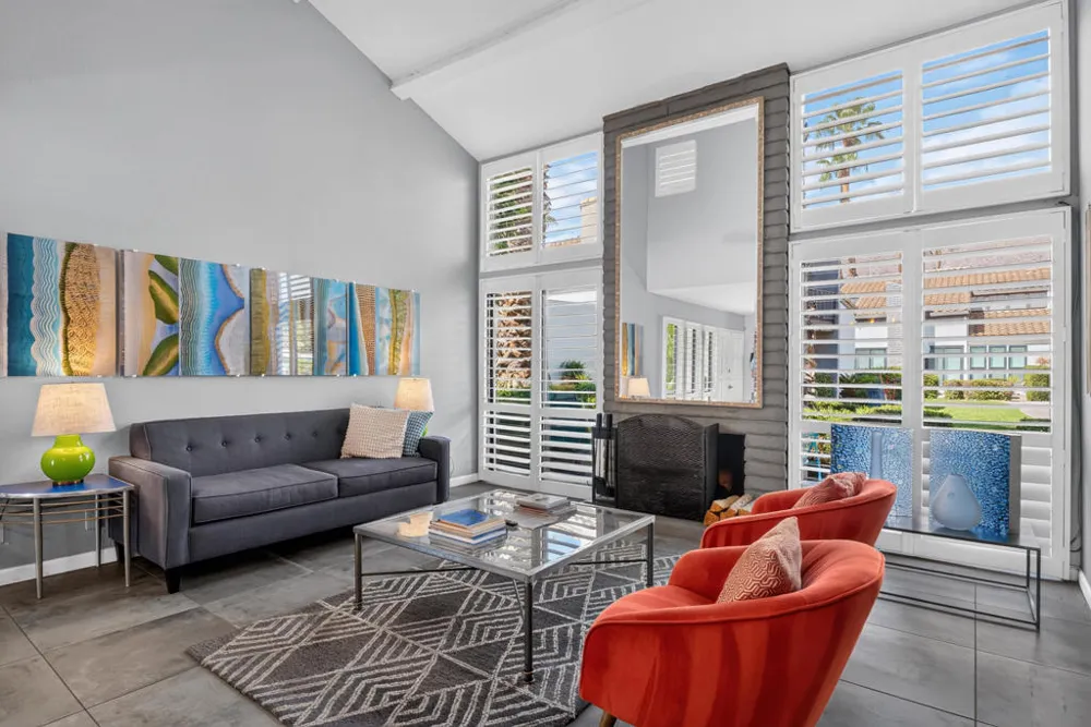 1742 E Camino Parocela Palm Springs, CA 92264