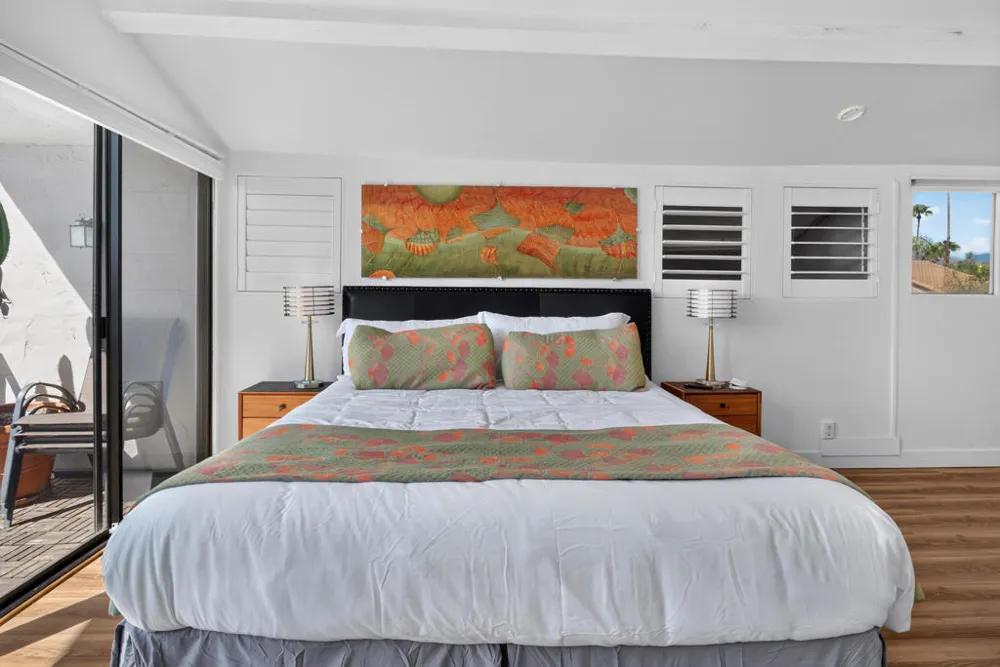 1742 E Camino Parocela Palm Springs, CA 92264