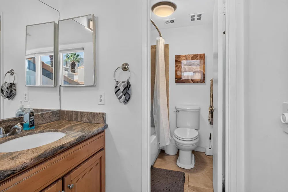 1742 E Camino Parocela Palm Springs, CA 92264