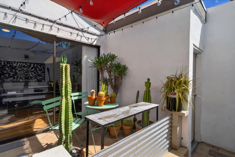1742 E Camino Parocela Palm Springs, CA 92264