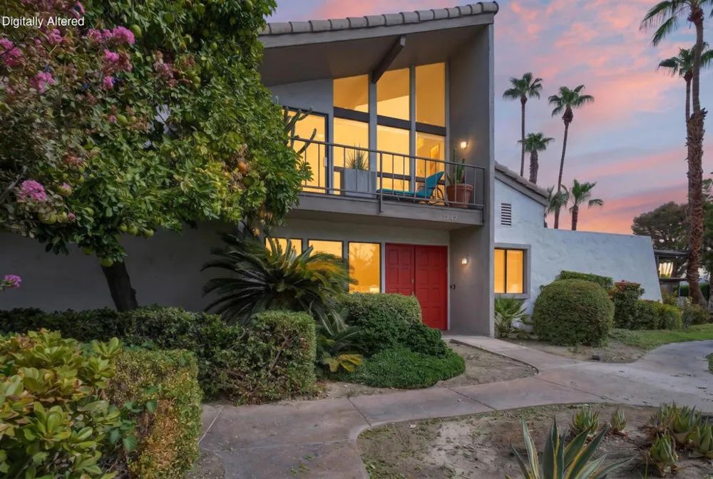 1742 E Camino Parocela Palm Springs, CA 92264