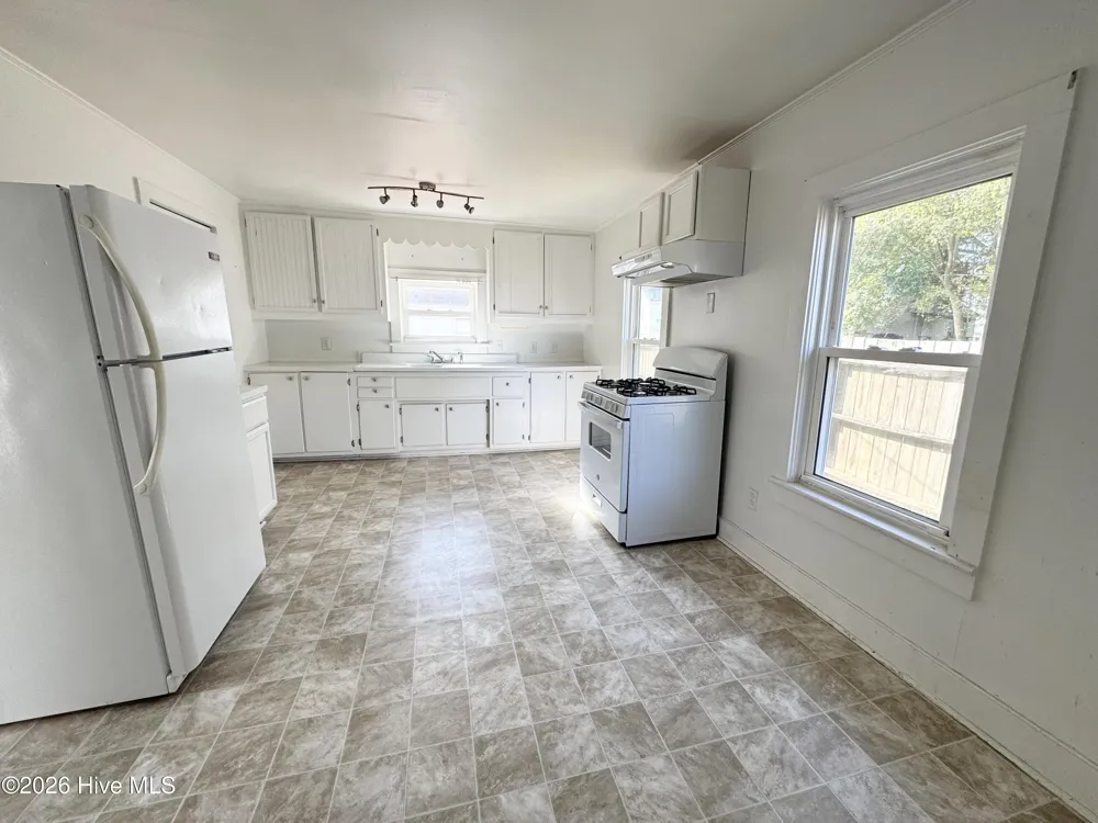 800 2nd Street Elizabeth City, NC 27909