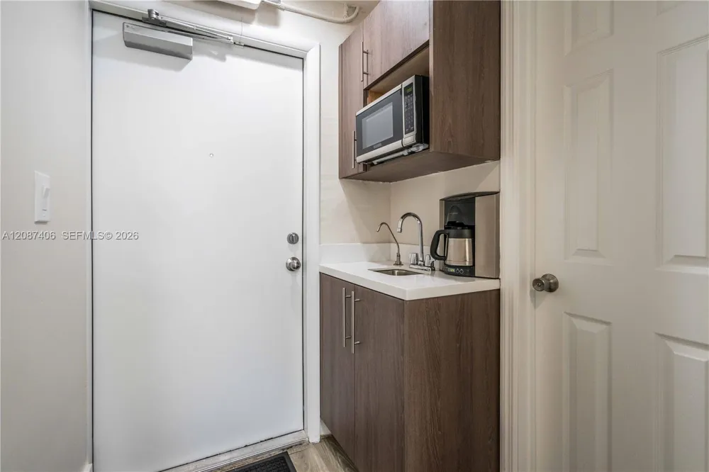 1197 71 St Miami Beach, FL 33141