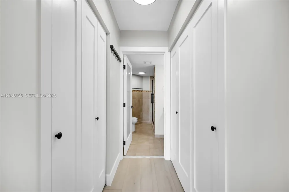 6767 Collins Ave #1403 Miami Beach, FL 33141