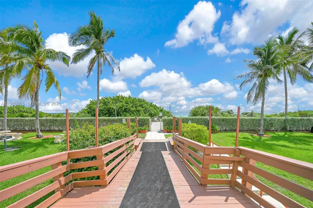 6767 Collins Ave #1403 Miami Beach, FL 33141
