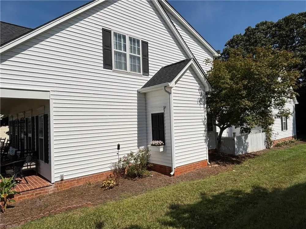 100 Cotswold Lane King, NC 27021