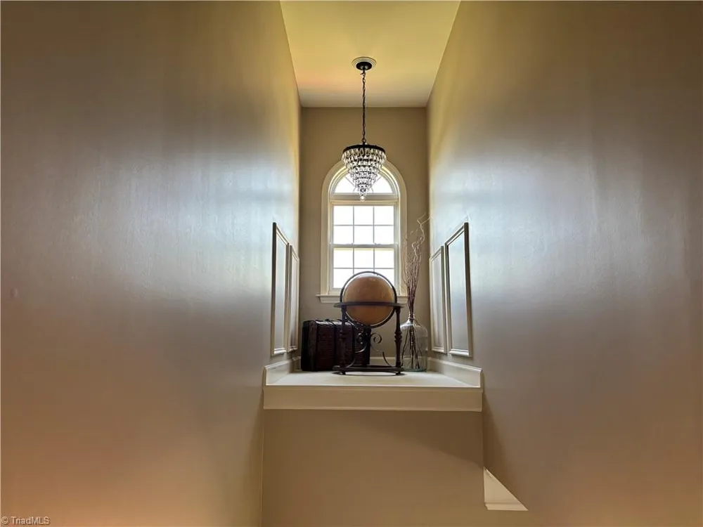 100 Cotswold Lane King, NC 27021