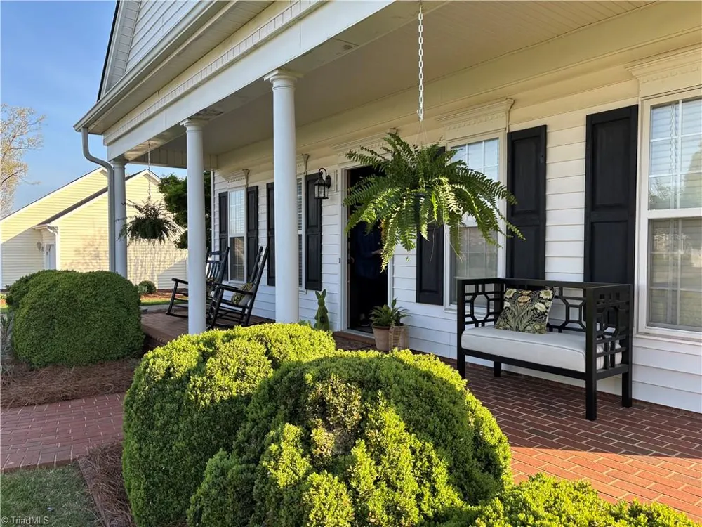 100 Cotswold Lane King, NC 27021