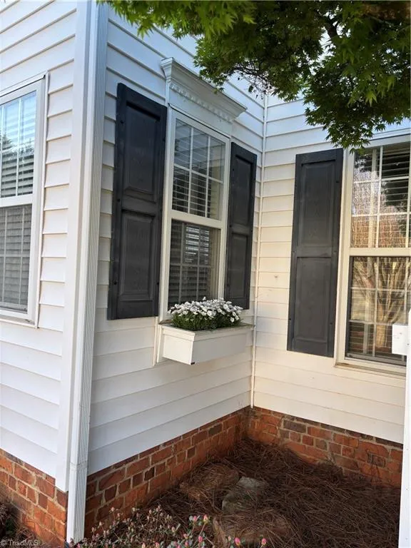 100 Cotswold Lane King, NC 27021