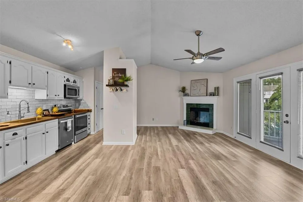 3701 Cotswold Terrace #7M Greensboro, NC 27410