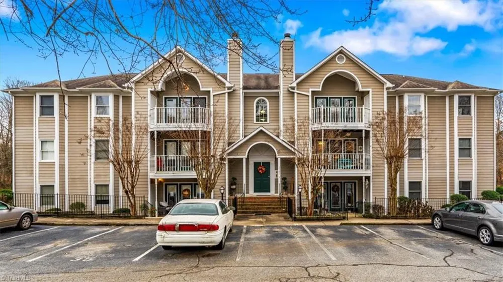 3701 Cotswold Terrace #7M Greensboro, NC 27410