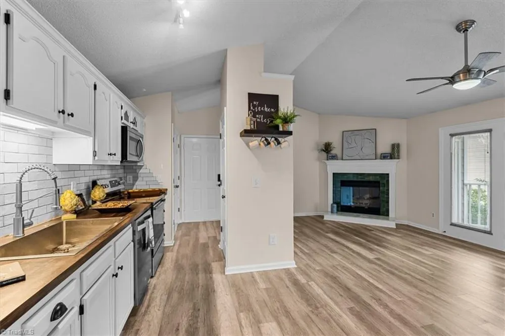3701 Cotswold Terrace #7M Greensboro, NC 27410