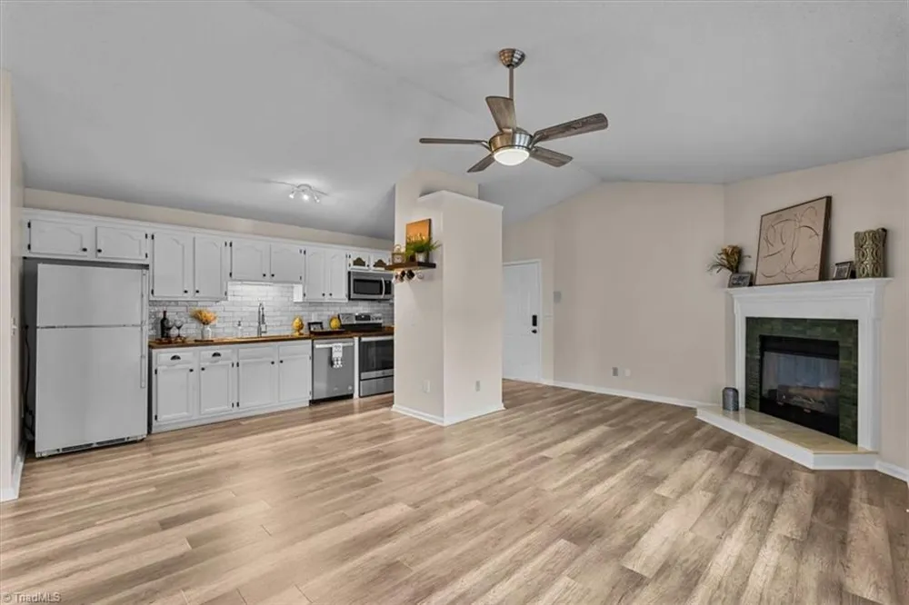 3701 Cotswold Terrace #7M Greensboro, NC 27410