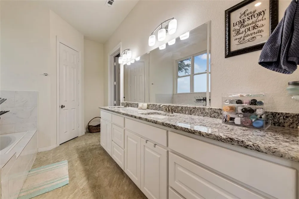 220 Creedmore Drive Liberty Hill, TX 78642