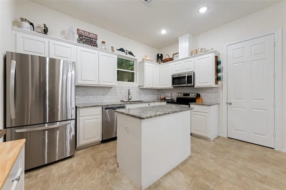 220 Creedmore Drive Liberty Hill, TX 78642