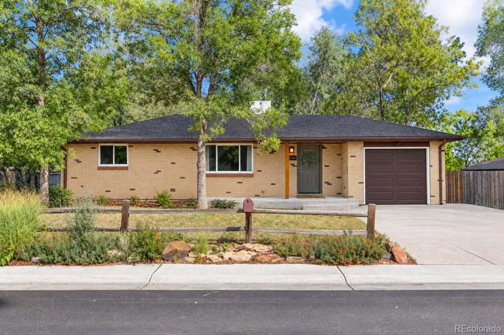 7044 Newland Street Arvada, CO 80003