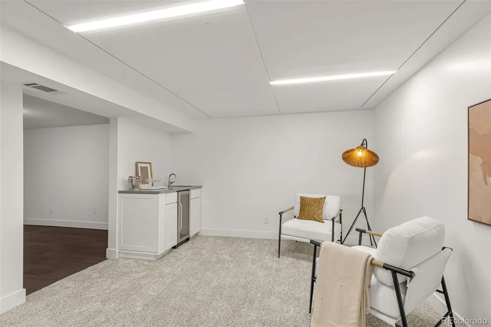7044 Newland Street Arvada, CO 80003