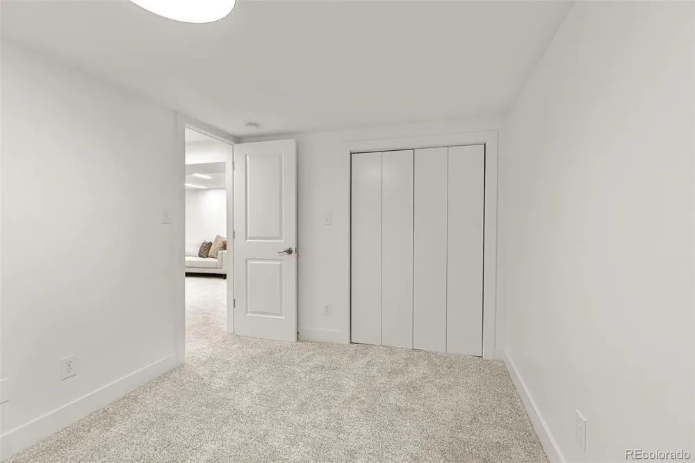 7044 Newland Street Arvada, CO 80003