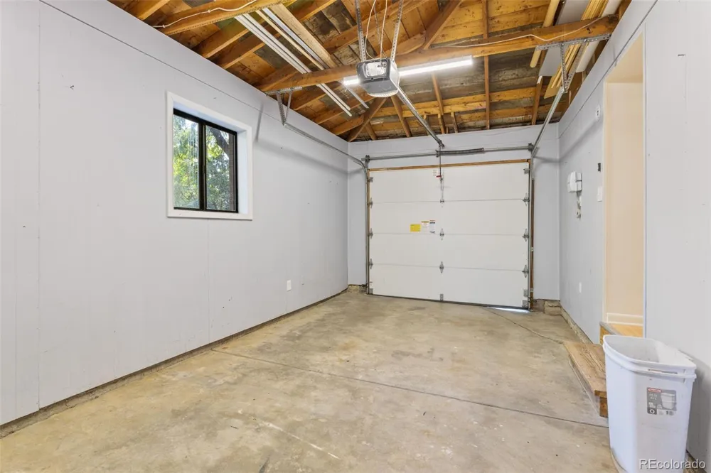 7044 Newland Street Arvada, CO 80003