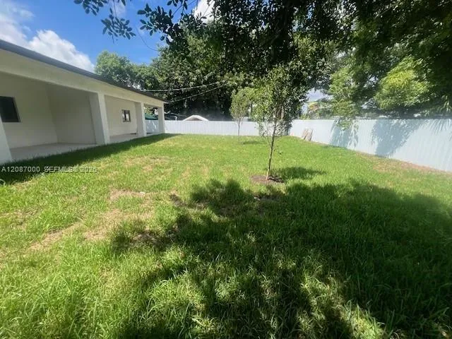 11755 SW 222nd St Miami, FL 33170