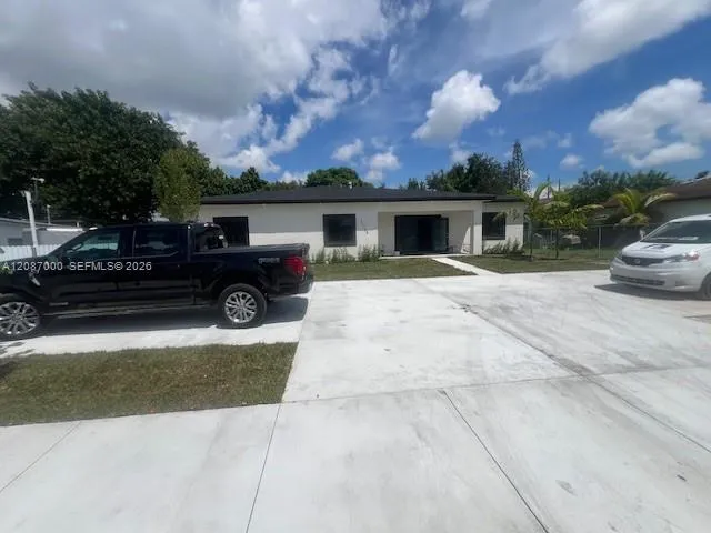 11755 SW 222nd St Miami, FL 33170