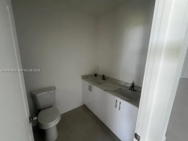 11755 SW 222nd St Miami, FL 33170