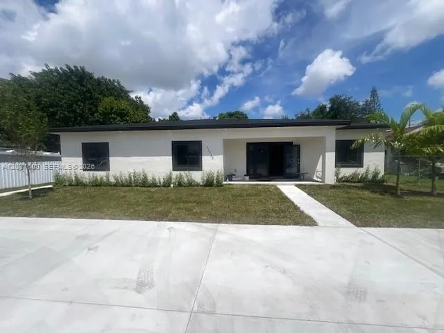 11755 SW 222nd St Miami, FL 33170