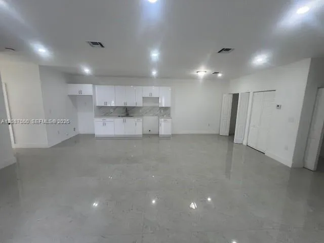 11755 SW 222nd St Miami, FL 33170
