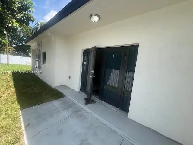 11755 SW 222nd St Miami, FL 33170