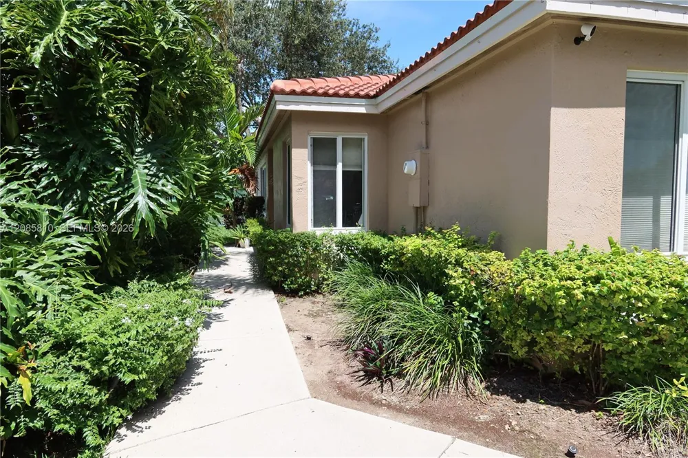Address Not Shown Davie, FL 33324
