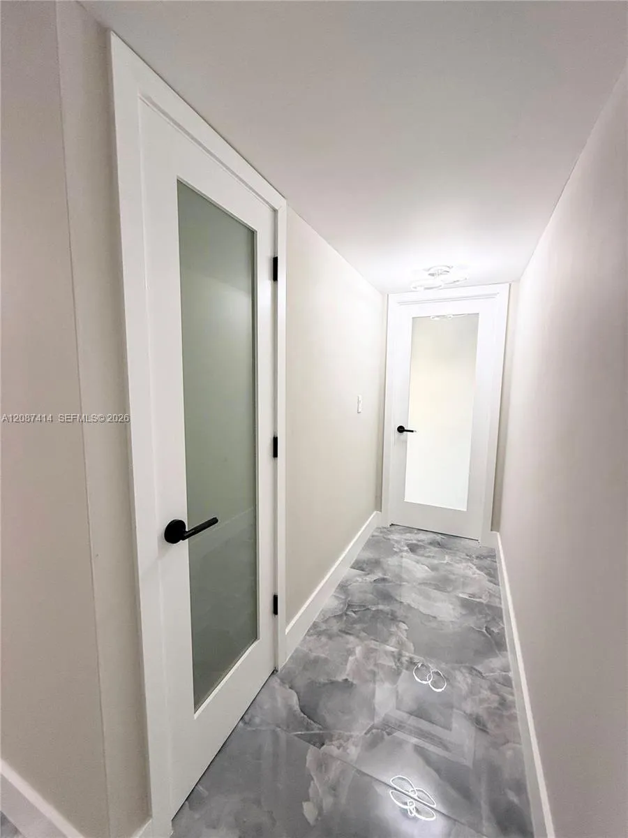 4930 E Sabal Palm Blvd #206 Tamarac, FL 33319