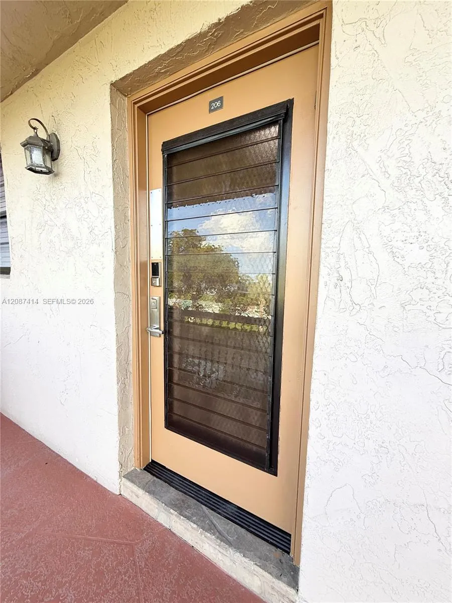 4930 E Sabal Palm Blvd #206 Tamarac, FL 33319