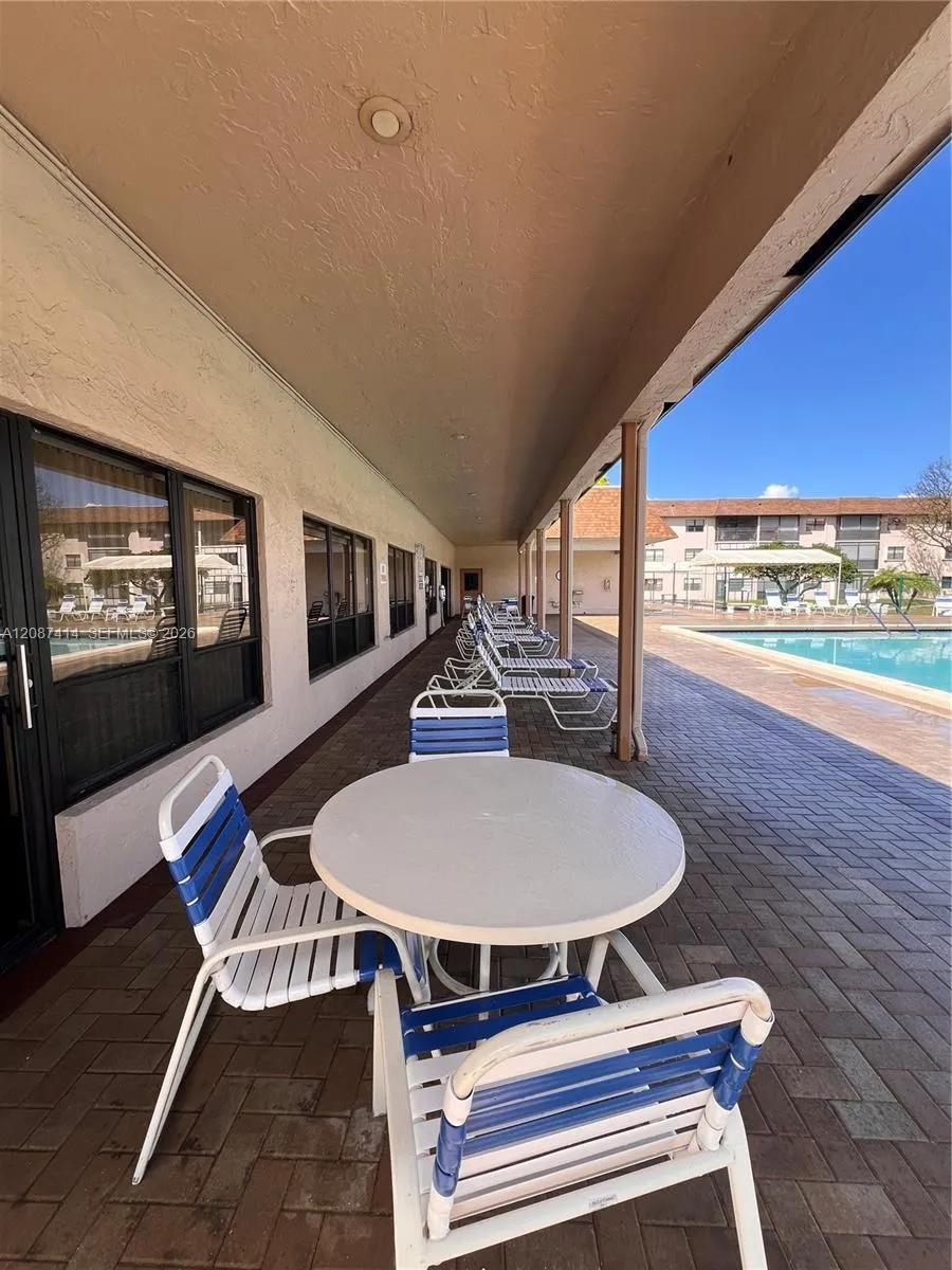 4930 E Sabal Palm Blvd #206 Tamarac, FL 33319