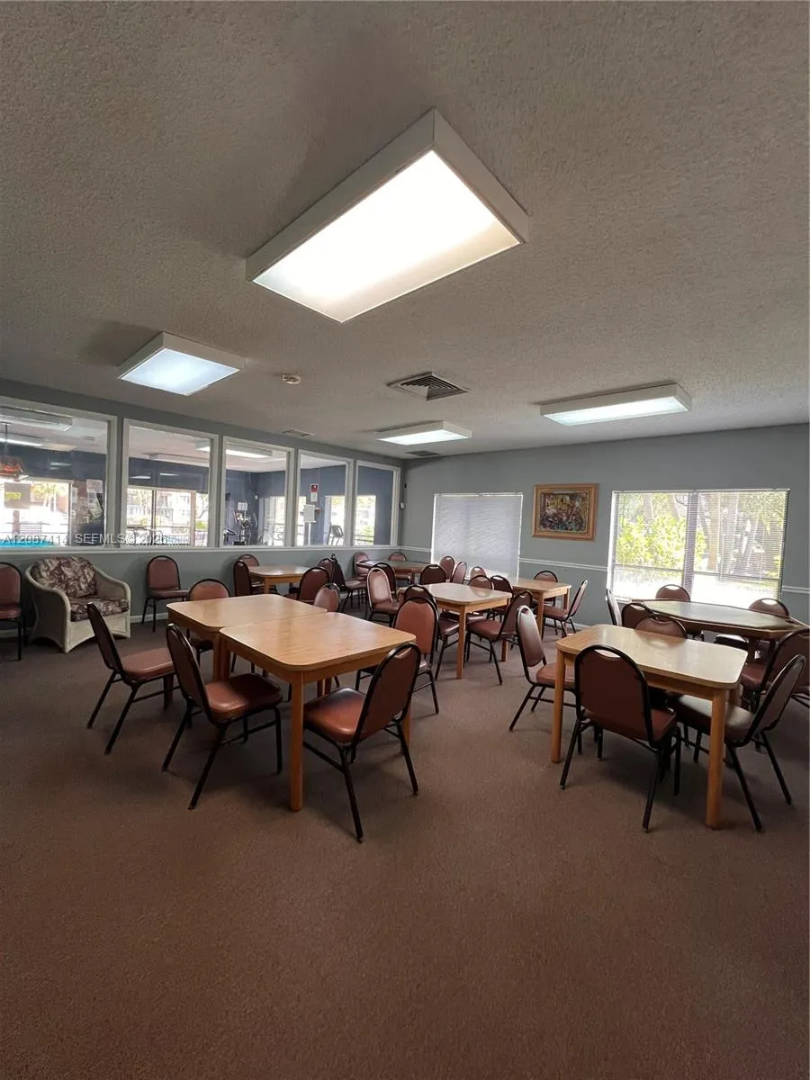 4930 E Sabal Palm Blvd #206 Tamarac, FL 33319