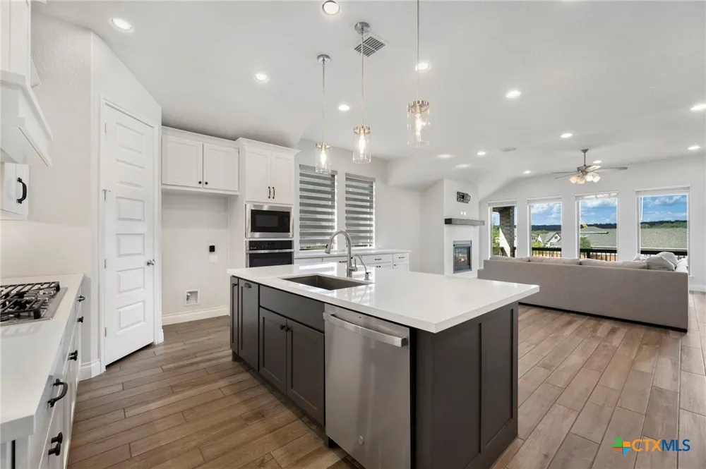 1872 Weinnacht New Braunfels, TX 78132