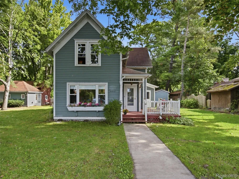 51056 Atwood Street New Baltimore City, MI 48047