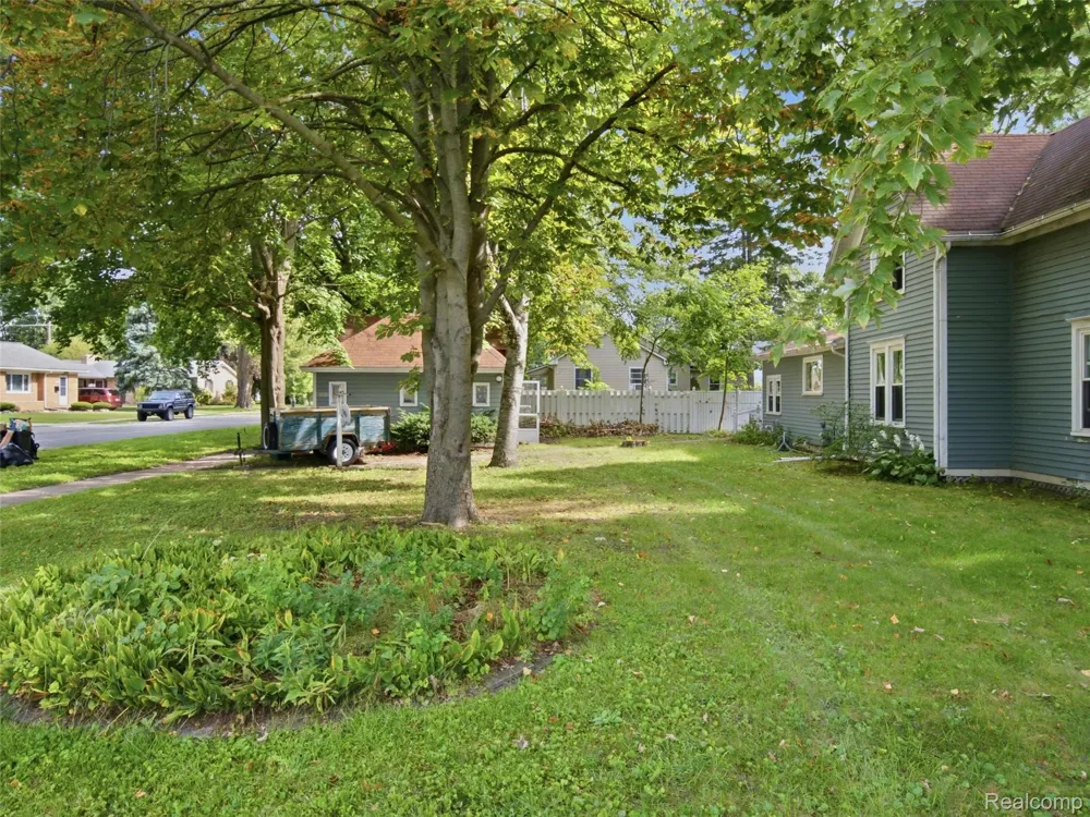51056 Atwood Street New Baltimore City, MI 48047